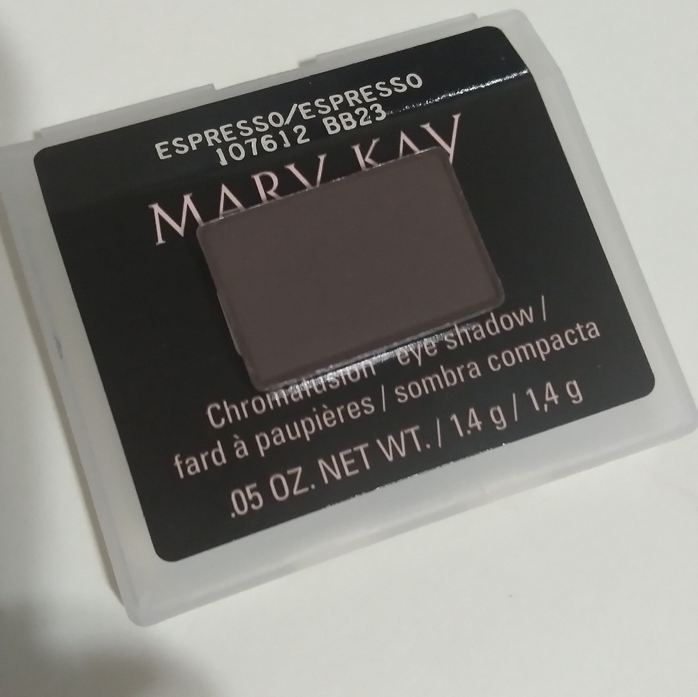 Eye shadow